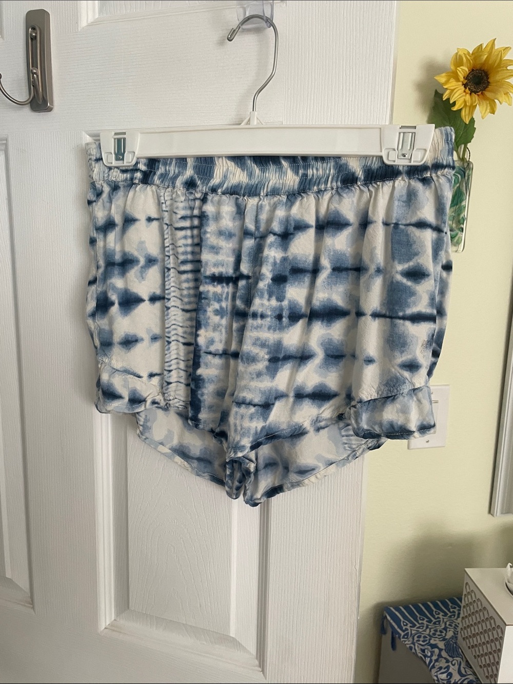 Billabong Navy and White Tie-Dye Mini Skort